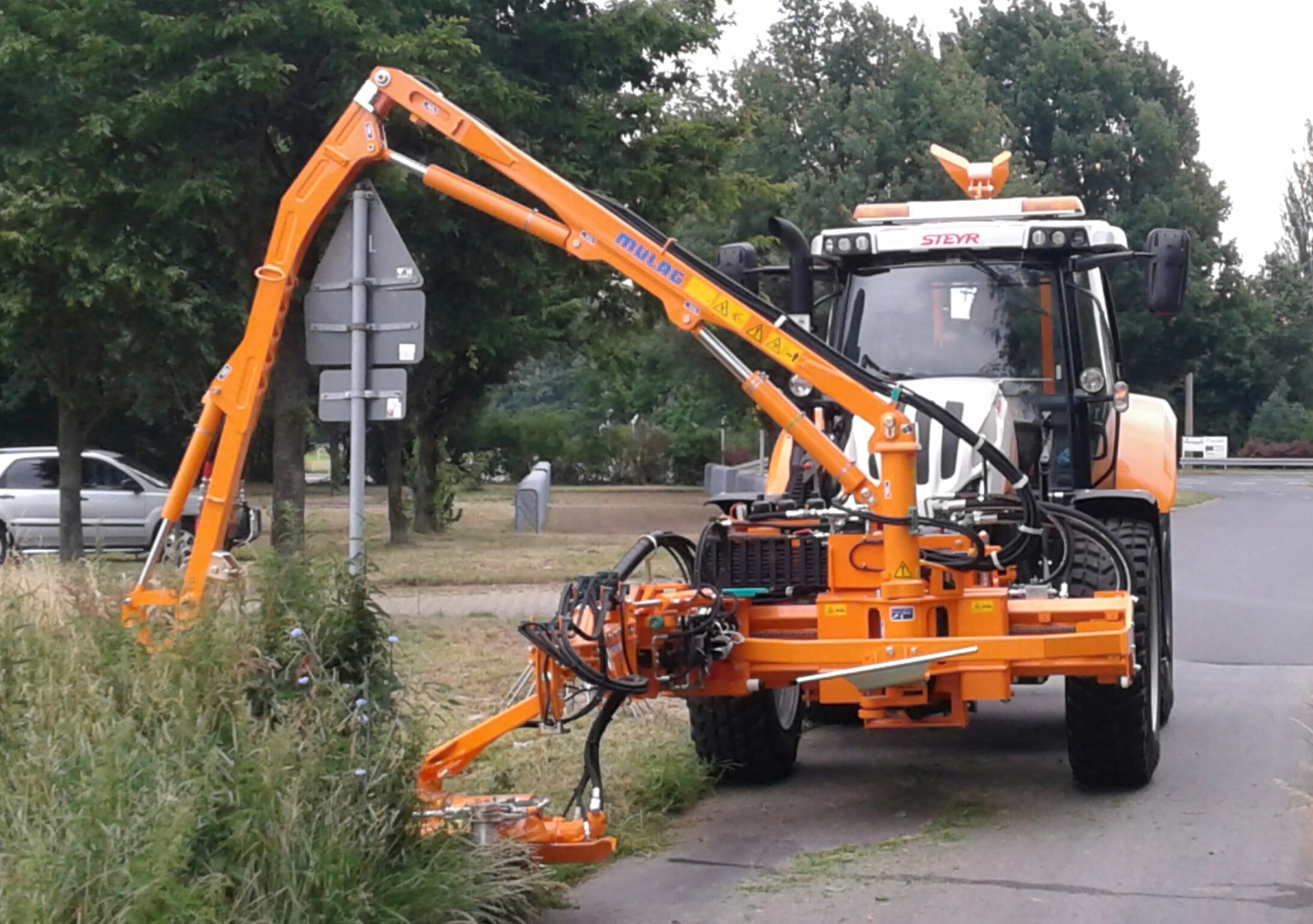 Traktor Lommatzsch - Lommatzsch.de